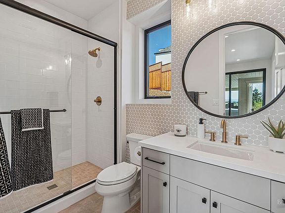 Santa Rosa, California, 95403, United States, 4 Bedrooms Bedrooms, ,4 BathroomsBathrooms,Residential,Forsale,1985927