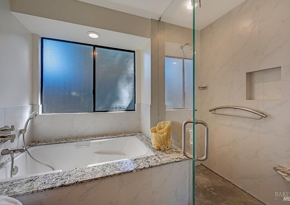 Santa Rosa, California, 95409, United States, 3 Bedrooms Bedrooms, ,2 BathroomsBathrooms,Residential,Forsale,1985924