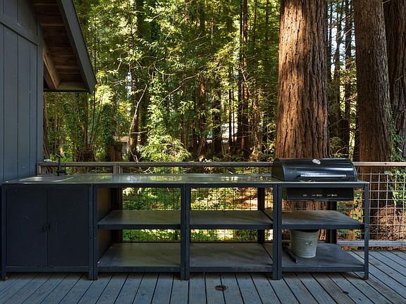 Cazadero, California, 95421, United States, 2 Bedrooms Bedrooms, ,2 BathroomsBathrooms,Residential,Forsale,1985930