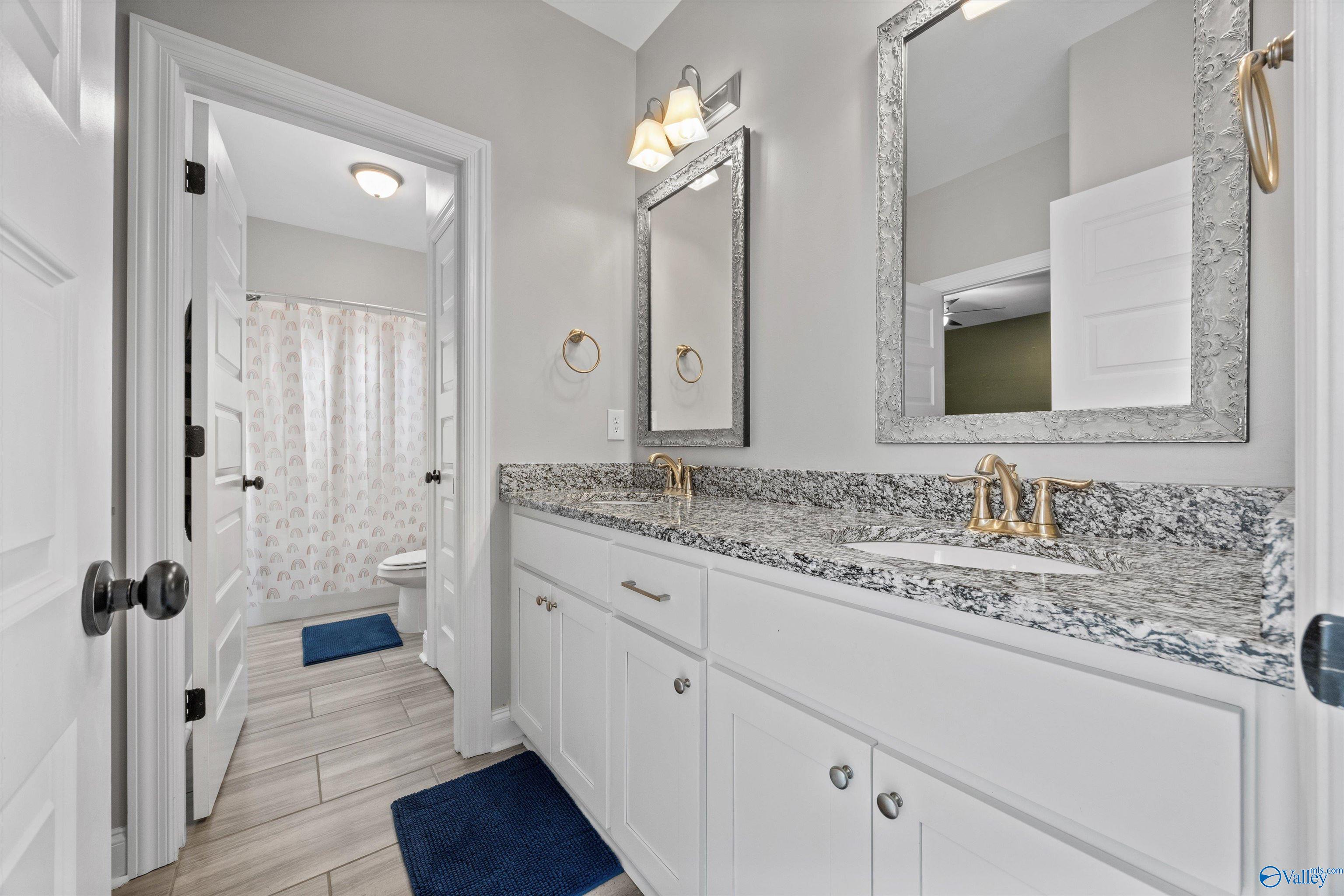 Gurley, Alabama, 35748, United States, 5 Bedrooms Bedrooms, ,4.5 BathroomsBathrooms,Residential,Forsale,2007711