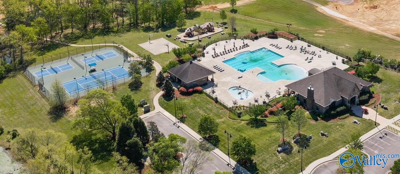 Gurley, Alabama, 35748, United States, 5 Bedrooms Bedrooms, ,4.5 BathroomsBathrooms,Residential,Forsale,2007711