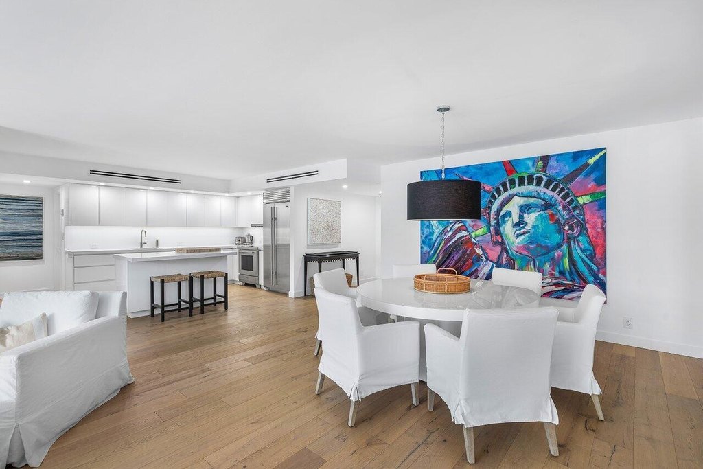 Palm Beach, Florida, 33480, United States, 2 Bedrooms Bedrooms, ,2 BathroomsBathrooms,Residential,Forsale,1996367