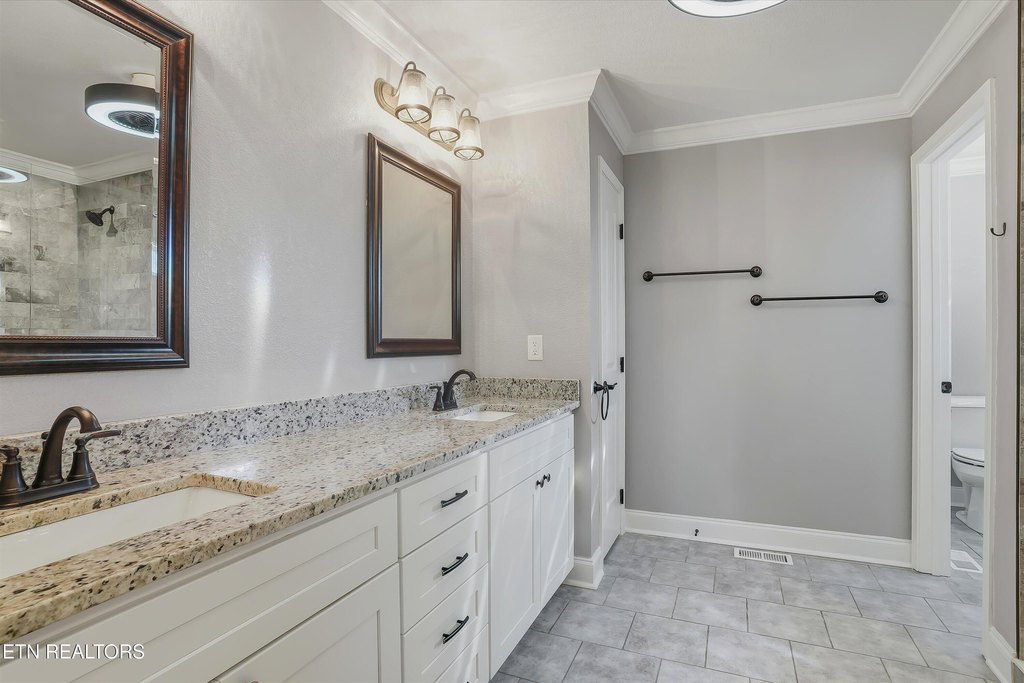 Maryville, Tennessee, 37804, United States, 4 Bedrooms Bedrooms, ,3 BathroomsBathrooms,Residential,Forsale,1973596