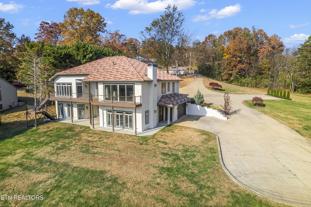 Friendsville, Tennessee, 37737, United States, 3 Bedrooms Bedrooms, ,5.5 BathroomsBathrooms,Residential,Forsale,1893721