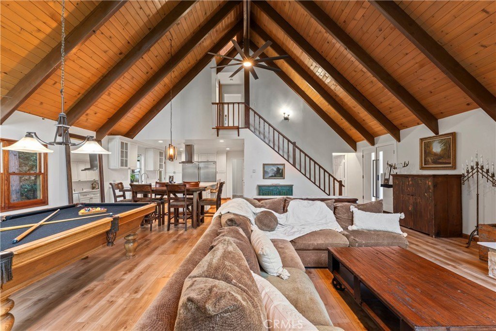 Lake Arrowhead, California, 92352, United States, 4 Bedrooms Bedrooms, ,3 BathroomsBathrooms,Residential,Forsale,1971037