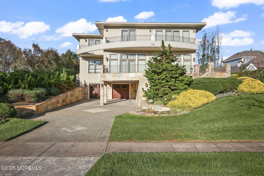 Spring Lake, New Jersey, 07762, United States, 4 Bedrooms Bedrooms, ,5 BathroomsBathrooms,Residential,Forsale,1984564