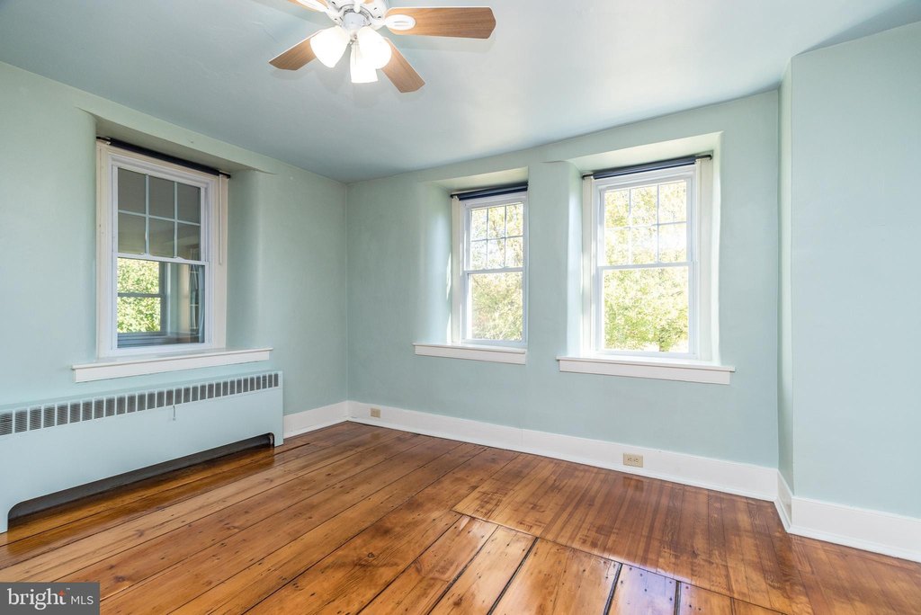 SCHWENKSVILLE, Pennsylvania, 19473, United States, 4 Bedrooms Bedrooms, ,2 BathroomsBathrooms,Residential,Forsale,2004194