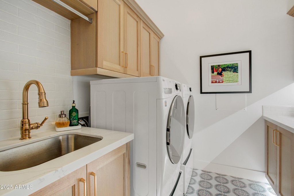 Gold Canyon, Arizona, 85118, United States, 3 Bedrooms Bedrooms, ,3 BathroomsBathrooms,Residential,Forsale,2000277