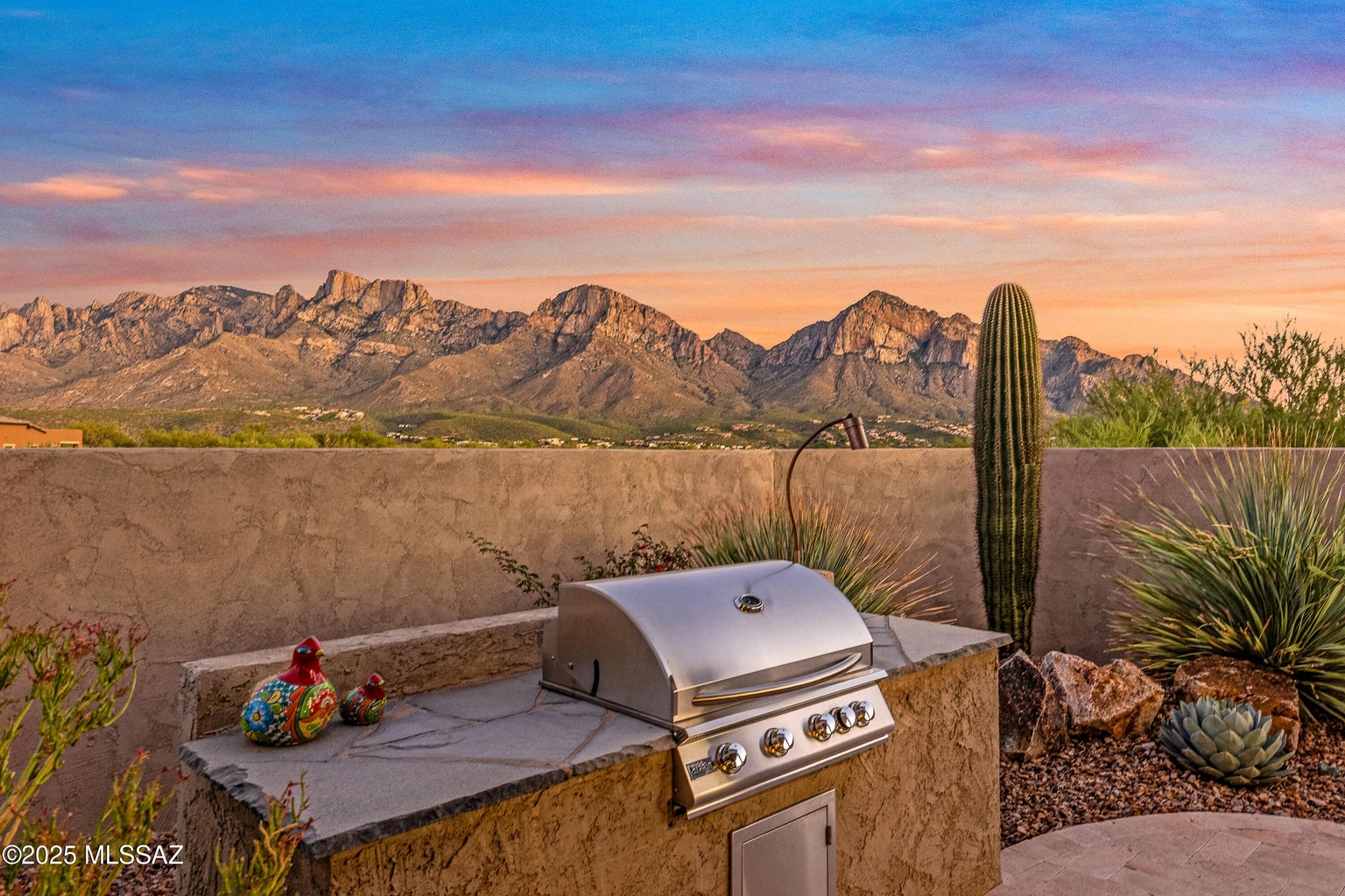 Tucson, Arizona, 85737, United States, 3 Bedrooms Bedrooms, ,4 BathroomsBathrooms,Residential,Forsale,1990093