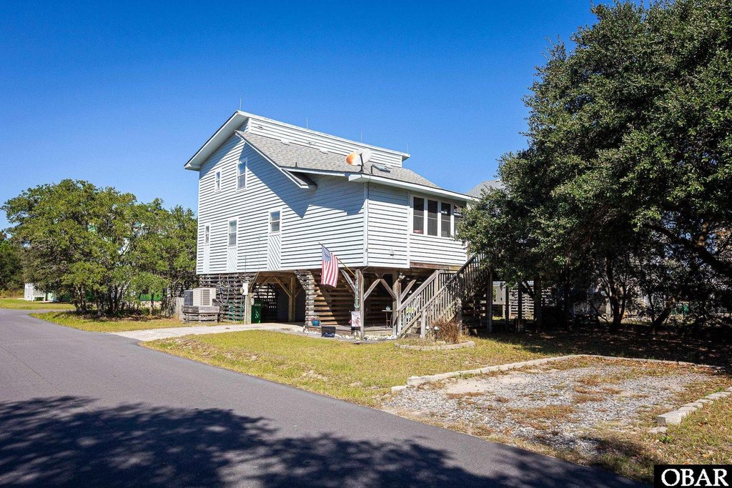 Corolla, North Carolina, 27927, United States, 5 Bedrooms Bedrooms, ,3 BathroomsBathrooms,Residential,Forsale,1993766
