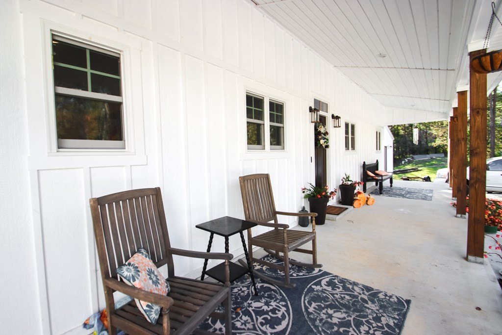 Walling, Tennessee, 38587, United States, 3 Bedrooms Bedrooms, ,2.5 BathroomsBathrooms,Residential,Forsale,1996612