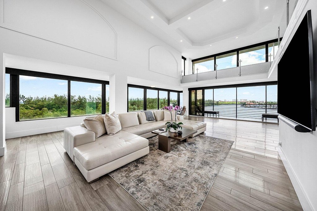 Boca Raton, Florida, 33431, United States, 2 Bedrooms Bedrooms, ,3 BathroomsBathrooms,Residential,Forsale,2004195