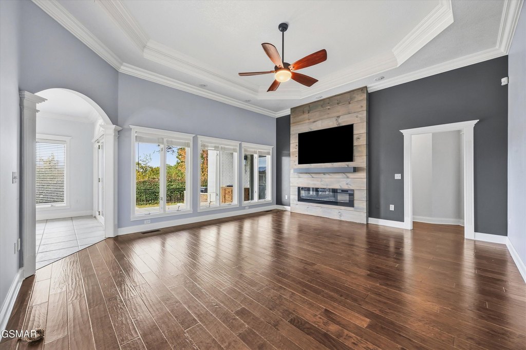 Sevierville, Tennessee, 37862, United States, 4 Bedrooms Bedrooms, ,3.5 BathroomsBathrooms,Residential,Forsale,1942459