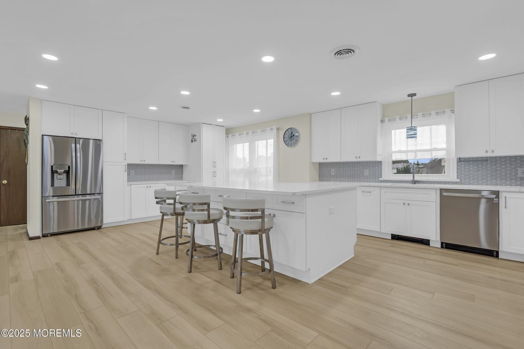 Toms River, New Jersey, 08753, United States, 3 Bedrooms Bedrooms, ,2 BathroomsBathrooms,Residential,Forsale,1994030