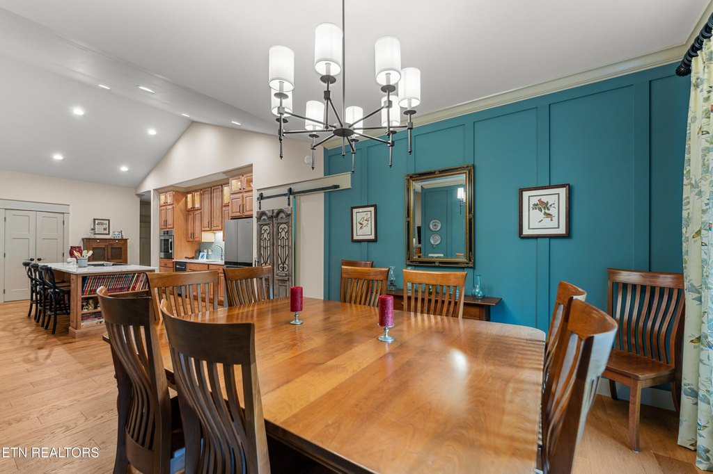 Crossville, Tennessee, 38558, United States, 4 Bedrooms Bedrooms, ,3 BathroomsBathrooms,Residential,Forsale,1952849