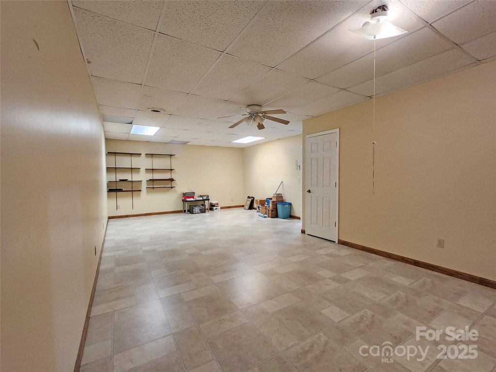 Hendersonville, North Carolina, 28792, United States, 3 Bedrooms Bedrooms, ,3 BathroomsBathrooms,Residential,Forsale,2004301