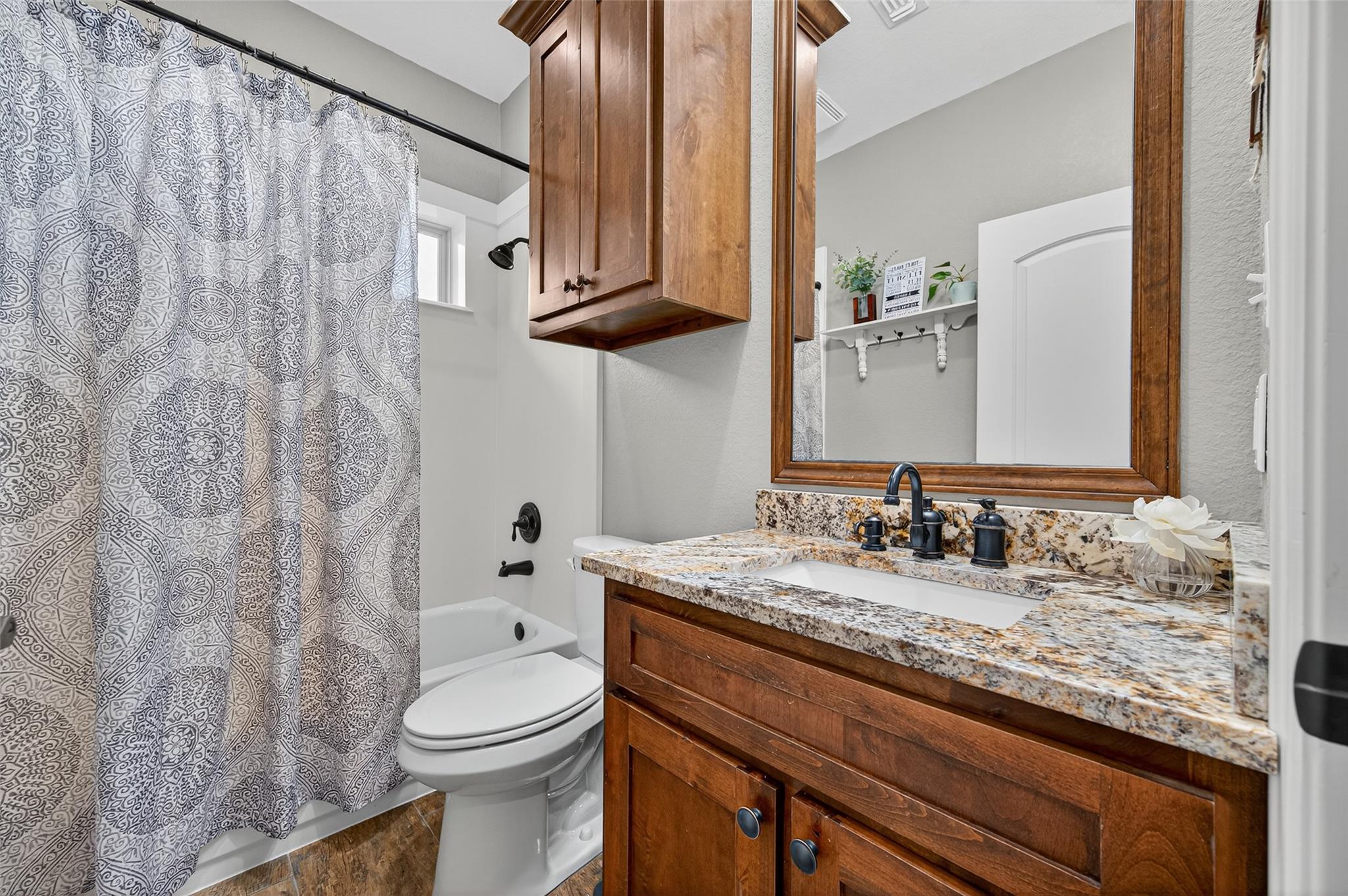 Needville, Texas, 77461, United States, 4 Bedrooms Bedrooms, ,3 BathroomsBathrooms,Residential,Forsale,1973418