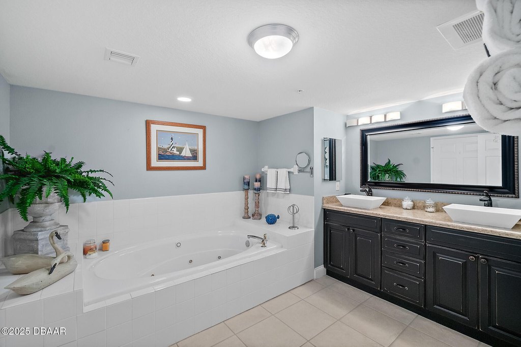 Daytona Beach Shores, Florida, 32118, United States, 3 Bedrooms Bedrooms, ,3 BathroomsBathrooms,Residential,Forsale,1965902