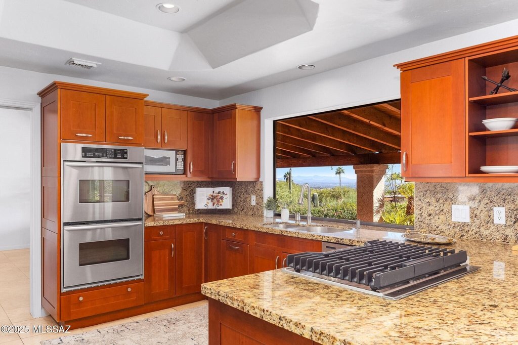 Tucson, Arizona, 85718, United States, 4 Bedrooms Bedrooms, ,3 BathroomsBathrooms,Residential,Forsale,1990373