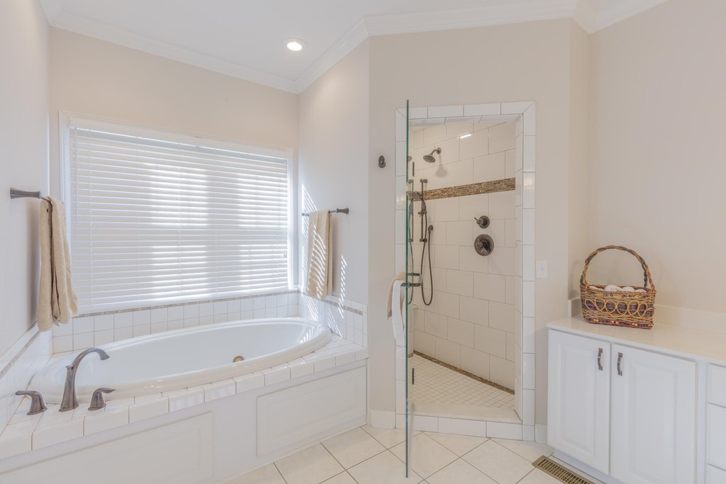 Hixson, Tennessee, 37343, United States, 4 Bedrooms Bedrooms, ,3.5 BathroomsBathrooms,Residential,Forsale,1995322