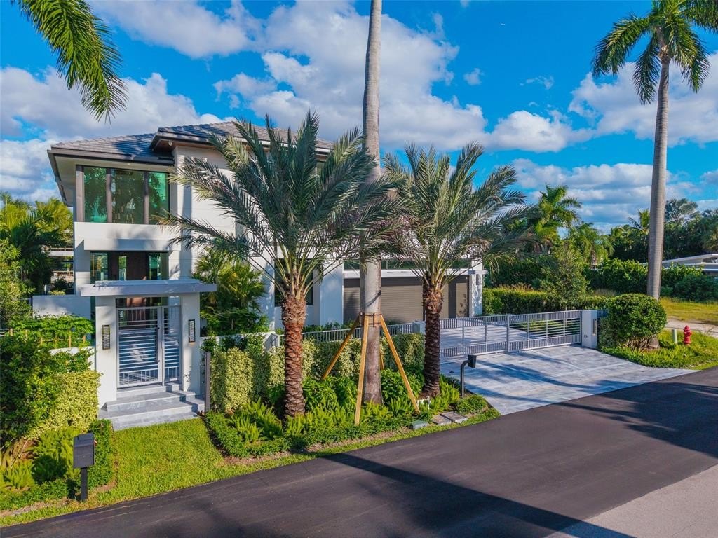 Fort Lauderdale, Florida, 33301, United States, 6 Bedrooms Bedrooms, ,5.5 BathroomsBathrooms,Residential,Forsale,1994100