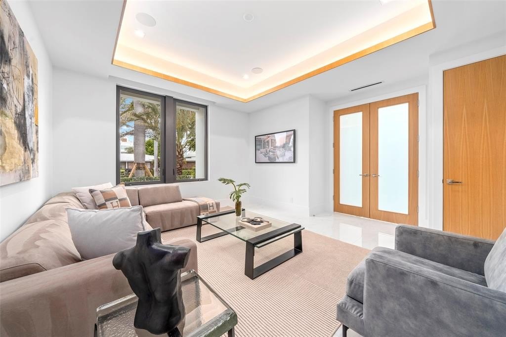 Fort Lauderdale, Florida, 33301, United States, 6 Bedrooms Bedrooms, ,5.5 BathroomsBathrooms,Residential,Forsale,1994100