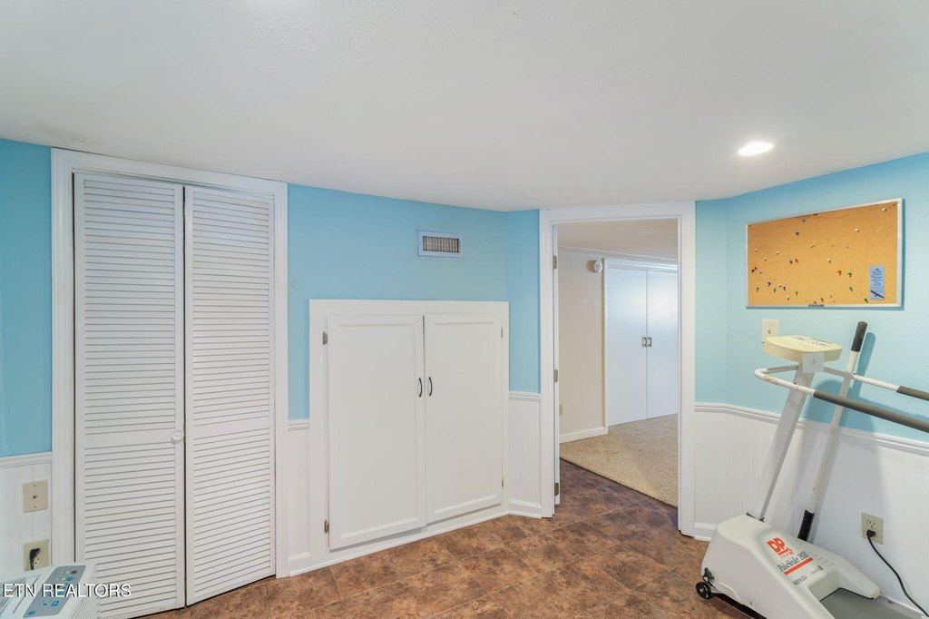 Lenoir City, Tennessee, 37772, United States, 3 Bedrooms Bedrooms, ,3 BathroomsBathrooms,Residential,Forsale,1973613