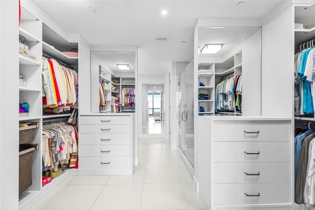 Fort Lauderdale, Florida, 33304, United States, 2 Bedrooms Bedrooms, ,2 BathroomsBathrooms,Residential,Forsale,2011614