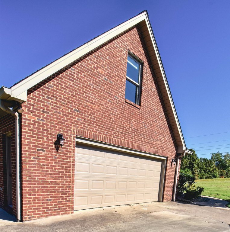 Rutledge, Tennessee, 37861, United States, 3 Bedrooms Bedrooms, ,2.5 BathroomsBathrooms,Residential,Forsale,1988740