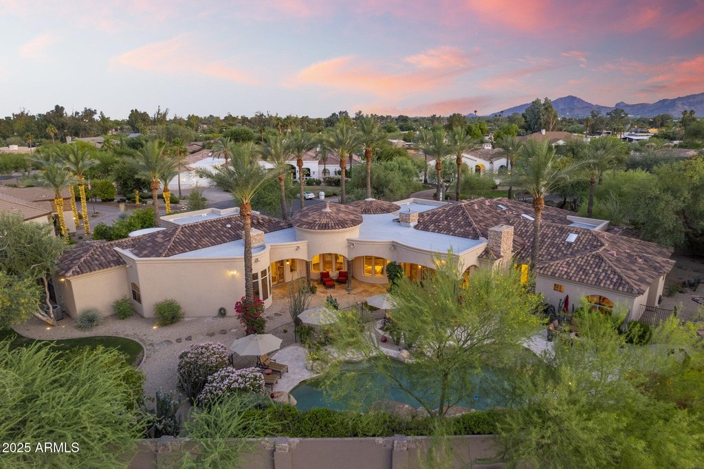 Scottsdale, Arizona, 85260, United States, 6 Bedrooms Bedrooms, ,6.5 BathroomsBathrooms,Residential,Forsale,2014277