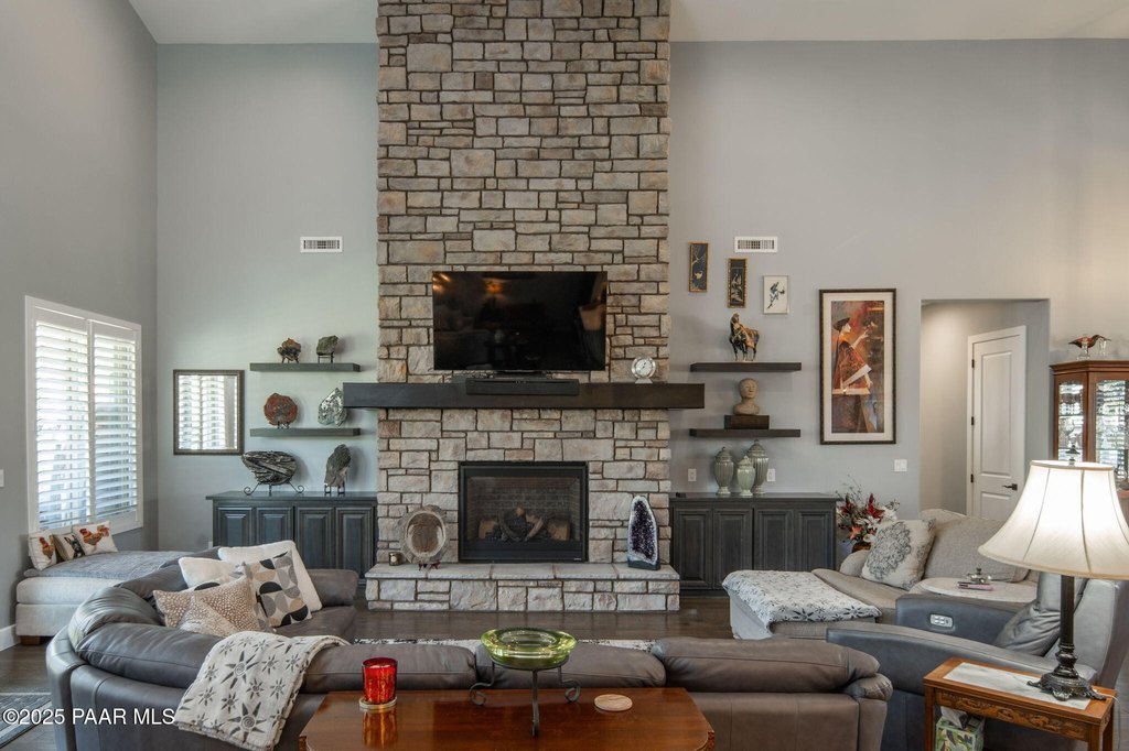 Prescott, Arizona, 86301, United States, 3 Bedrooms Bedrooms, ,3.5 BathroomsBathrooms,Residential,Forsale,1994052