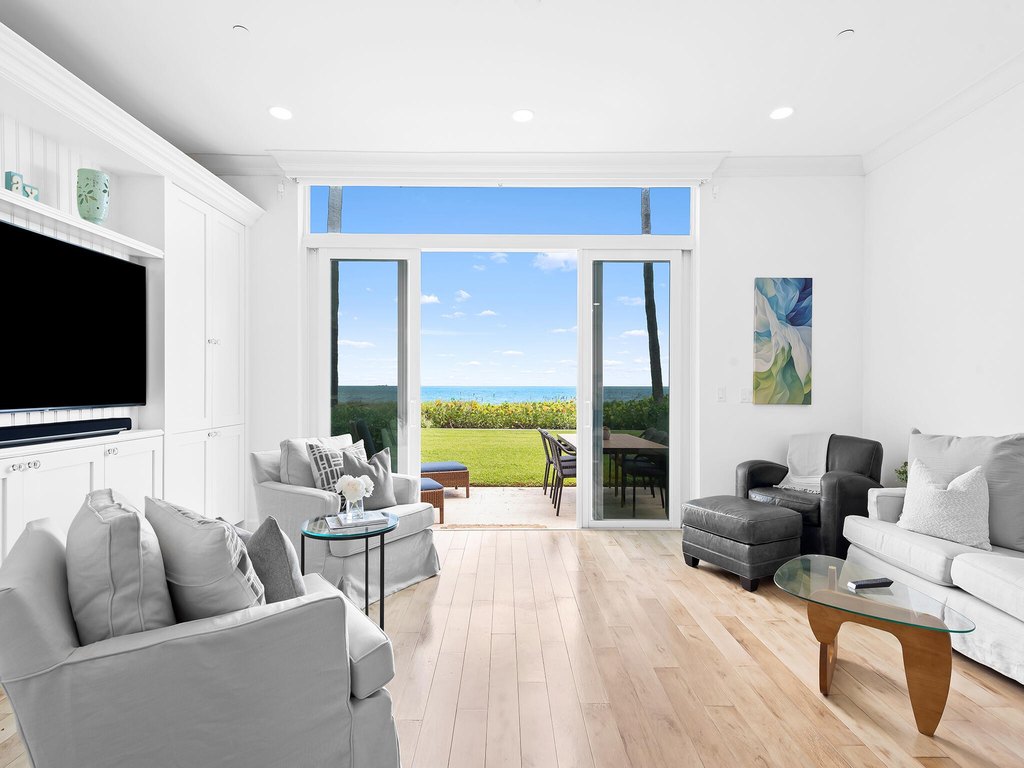 Delray Beach, Florida, 33483, United States, 4 Bedrooms Bedrooms, ,3.5 BathroomsBathrooms,Residential,Forsale,1996344