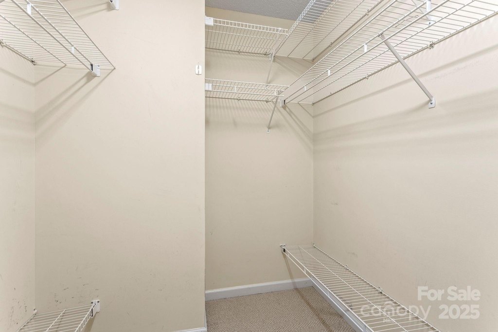 Flat Rock, North Carolina, 28731, United States, 4 Bedrooms Bedrooms, ,4 BathroomsBathrooms,Residential,Forsale,1985994