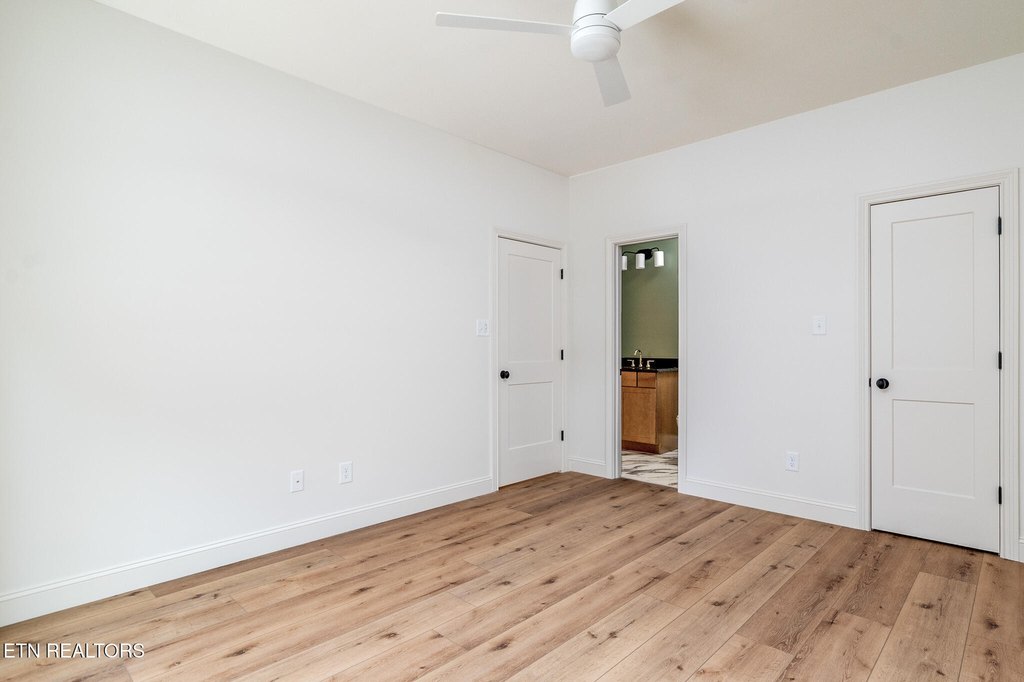 Clinton, Tennessee, 37716, United States, 3 Bedrooms Bedrooms, ,3 BathroomsBathrooms,Residential,Forsale,1999454