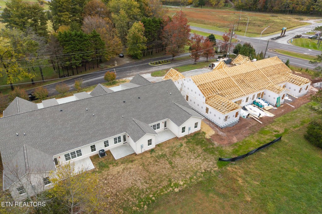 Clinton, Tennessee, 37716, United States, 3 Bedrooms Bedrooms, ,2 BathroomsBathrooms,Residential,Forsale,2012721