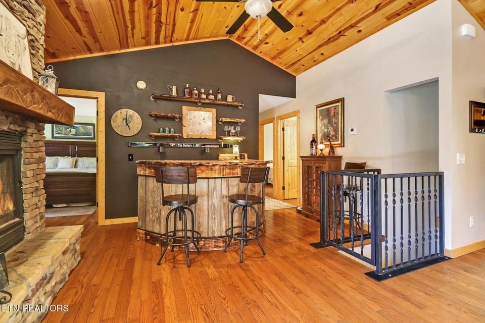 Jamestown, Tennessee, 38556, United States, 4 Bedrooms Bedrooms, ,3 BathroomsBathrooms,Residential,Forsale,2010942