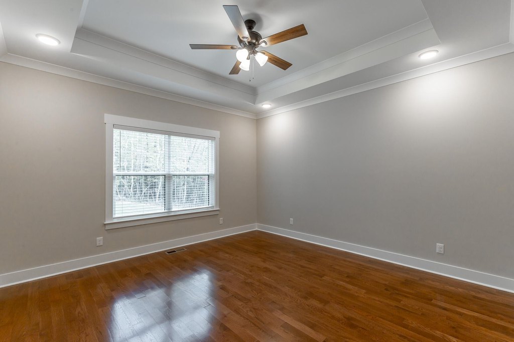 Harrison, Tennessee, 37341, United States, 3 Bedrooms Bedrooms, ,2.5 BathroomsBathrooms,Residential,Forsale,1995326