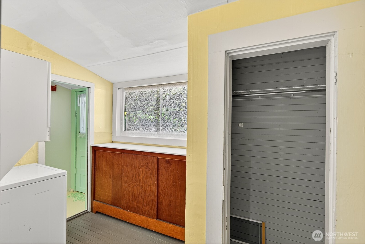 Anacortes, Washington, 98221, United States, 3 Bedrooms Bedrooms, ,2 BathroomsBathrooms,Residential,Forsale,1990712