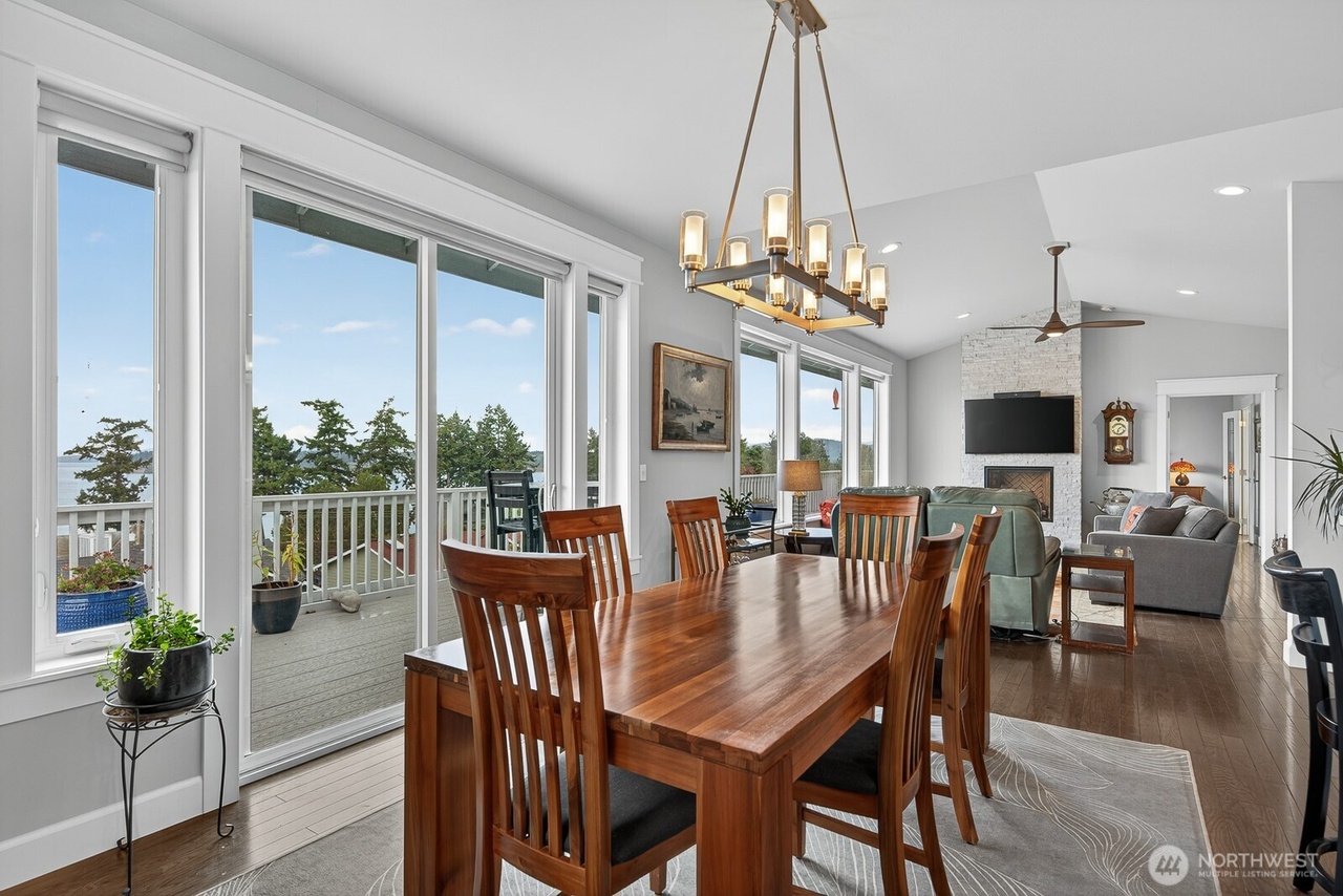 Anacortes, Washington, 98221, United States, 3 Bedrooms Bedrooms, ,2 BathroomsBathrooms,Residential,Forsale,1990713