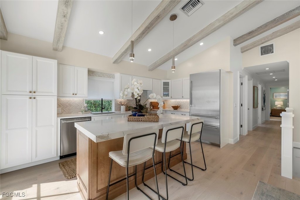 Sanibel, Florida, 33957, United States, 3 Bedrooms Bedrooms, ,2 BathroomsBathrooms,Residential,Forsale,1998639