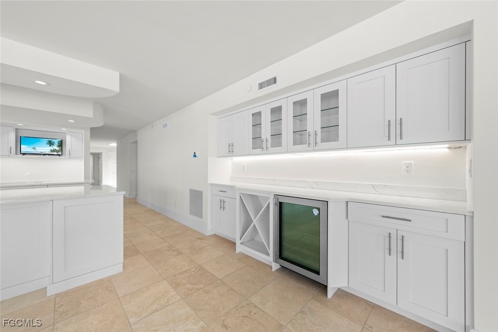 Sanibel, Florida, 33957, United States, 3 Bedrooms Bedrooms, ,3.5 BathroomsBathrooms,Residential,Forsale,1998640