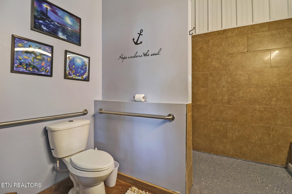 Crossville, Tennessee, 38571, United States, 3 Bedrooms Bedrooms, ,2.5 BathroomsBathrooms,Residential,Forsale,1907865