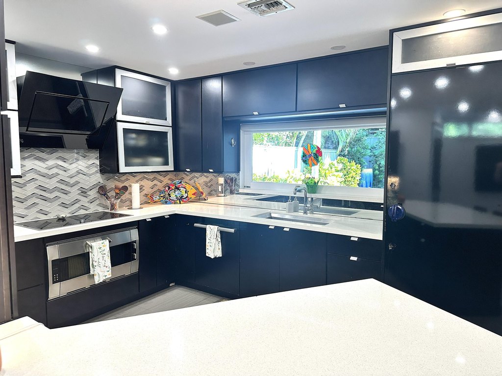 KEY WEST, Florida, 33040, United States, 7 Bedrooms Bedrooms, ,7.5 BathroomsBathrooms,Residential,Forsale,2004373