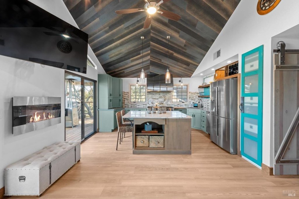 Napa, California, 94558, United States, 2 Bedrooms Bedrooms, ,1 BathroomBathrooms,Residential,Forsale,2004742