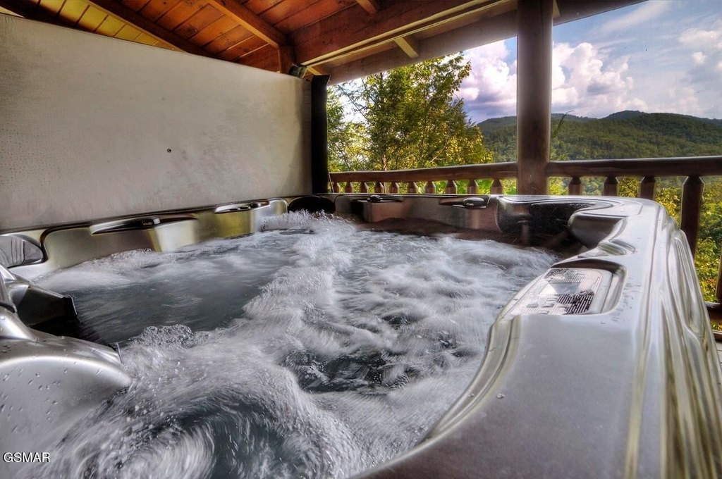 Sevierville, Tennessee, 37862, United States, 3 Bedrooms Bedrooms, ,2 BathroomsBathrooms,Residential,Forsale,1999446