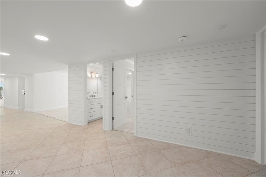 Sanibel, Florida, 33957, United States, 3 Bedrooms Bedrooms, ,3 BathroomsBathrooms,Residential,Forsale,1998644