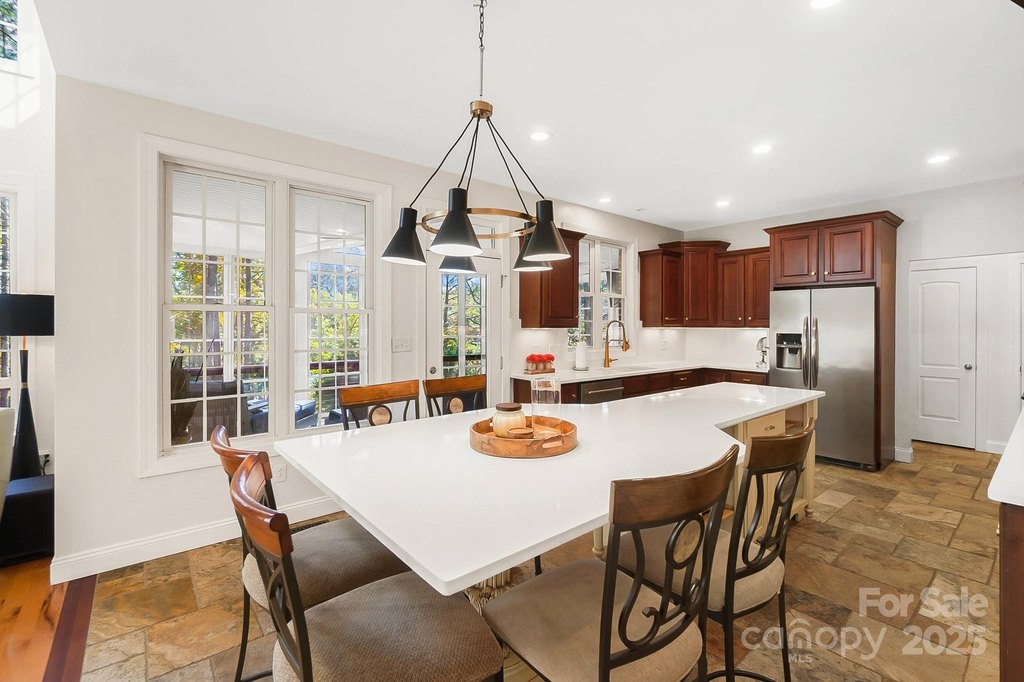 York, South Carolina, 29745, United States, 5 Bedrooms Bedrooms, ,4.5 BathroomsBathrooms,Residential,Forsale,2004558