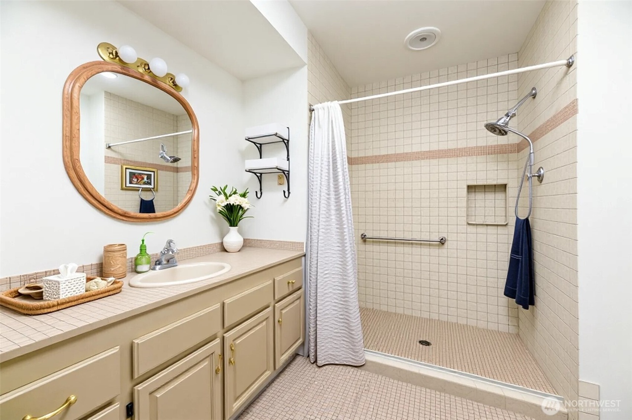 Camano Island, Washington, 98282, United States, 3 Bedrooms Bedrooms, ,2 BathroomsBathrooms,Residential,Forsale,1990716