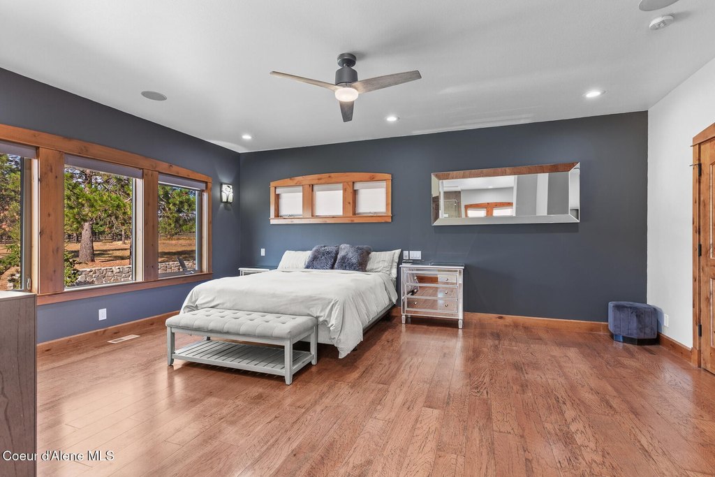 Hayden, Idaho, 83835, United States, 3 Bedrooms Bedrooms, ,3.5 BathroomsBathrooms,Residential,Forsale,1946352