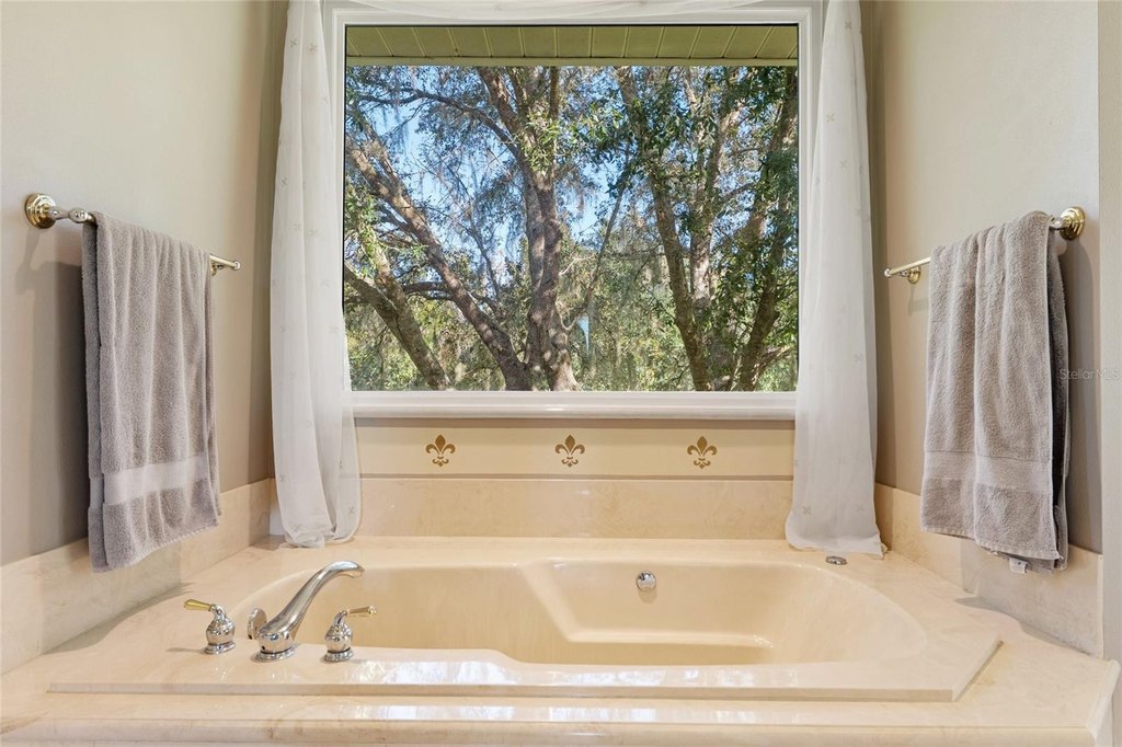 OCALA, Florida, 34476, United States, 4 Bedrooms Bedrooms, ,3 BathroomsBathrooms,Residential,Forsale,2004587